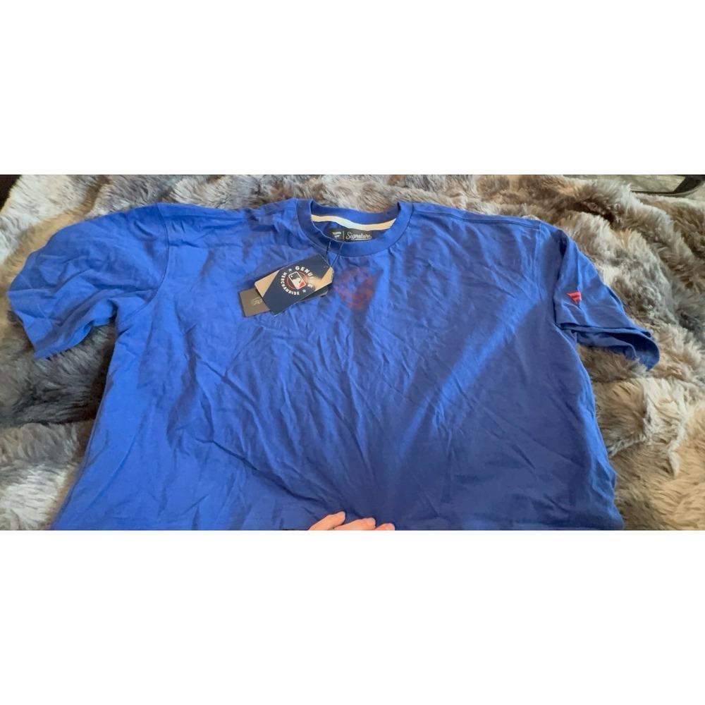 NEW women's size SMALL oversized crop Chicago Cubs baseball shirt.